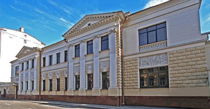 фальцевая кровля на объекте посольство латвии