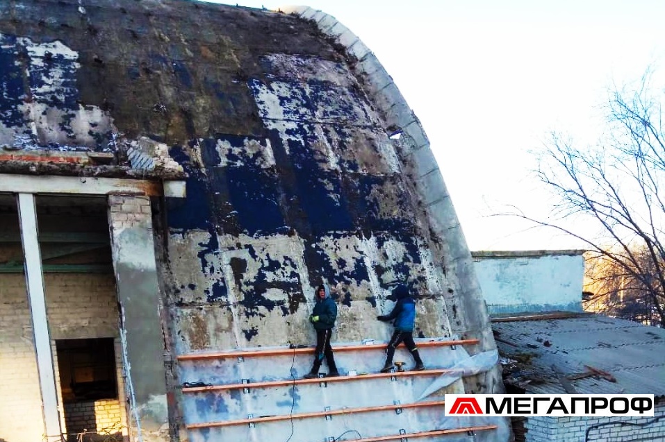 демонтаж фальцевой радиусной кровли