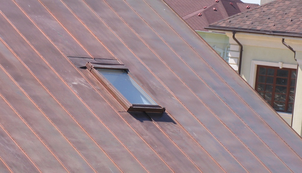 установка монтаж мансардных окон velux